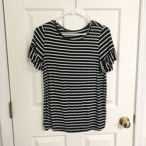 SHEIN XS Black/White Striped Flowy Sleeve Shirt